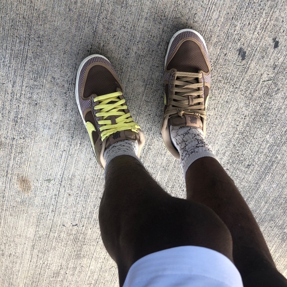 Nike undefeated dunks shoes - Picture 3 of 8